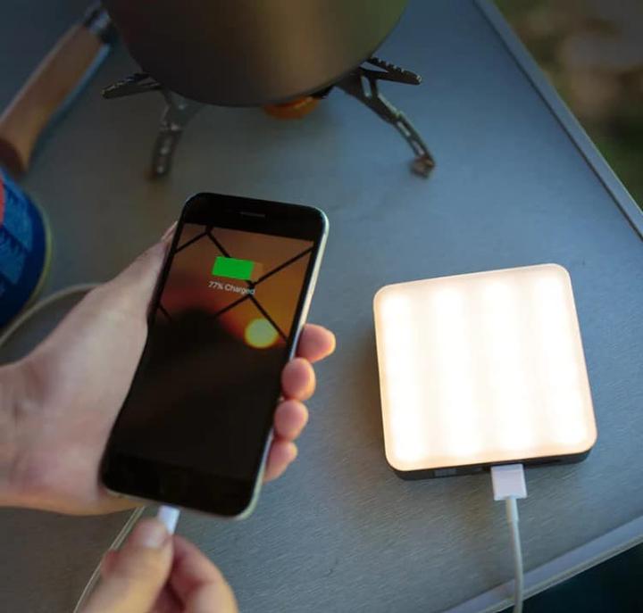 Produktbild Naturehike Moonlight LED-Campinglampe mit Powerbank