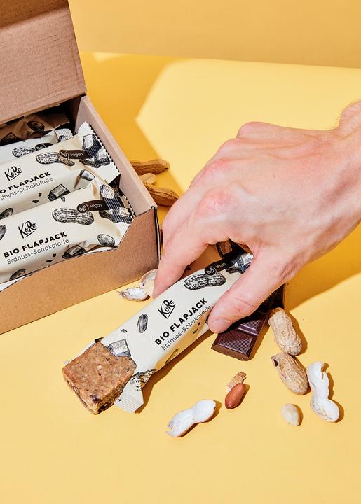 Immagine prodotto KoRo Barretta d'avena biologica con arachidi e cioccolato (Arachidi e cioccolato, 1 pz., 900 g)