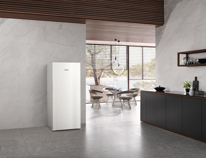 Produktbild Miele FN 4849 C (Freistehend, 311 l)