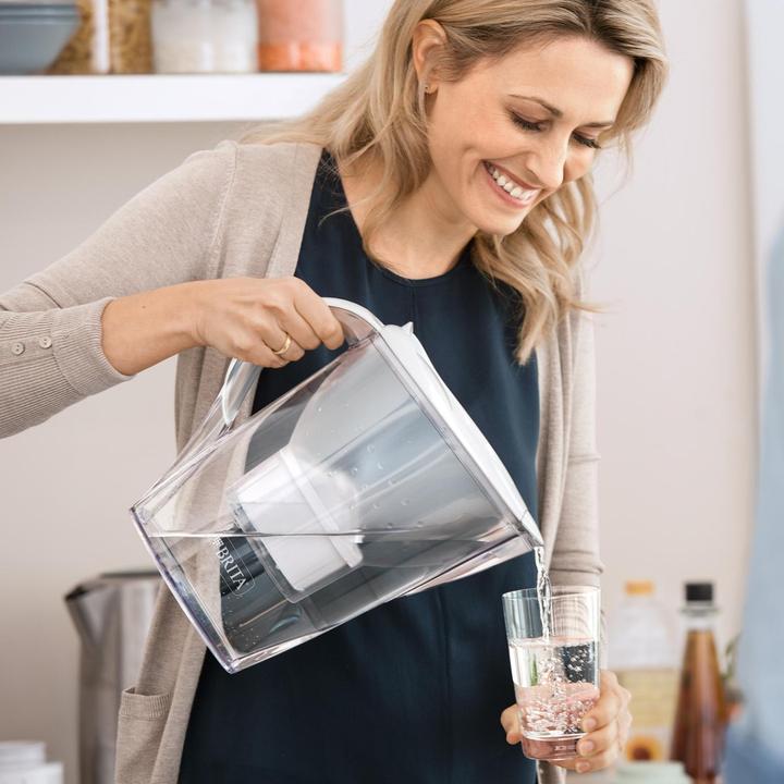 Produktbild Brita Marella + 2 Filterkartuschen und Trinkflasche