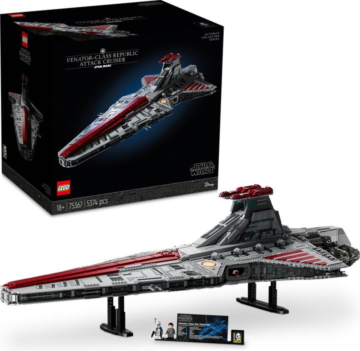 Actual product image LEGO UCS Venator-class Republic Attack Cruiser (75367, LEGO Star Wars, LEGO Rare Sets)