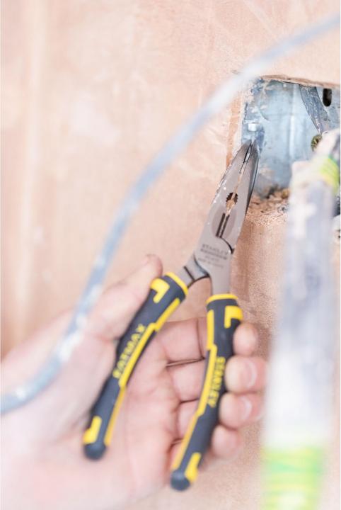 Actual product image Stanley Needle nose pliers Bent Fatmax (200 mm)