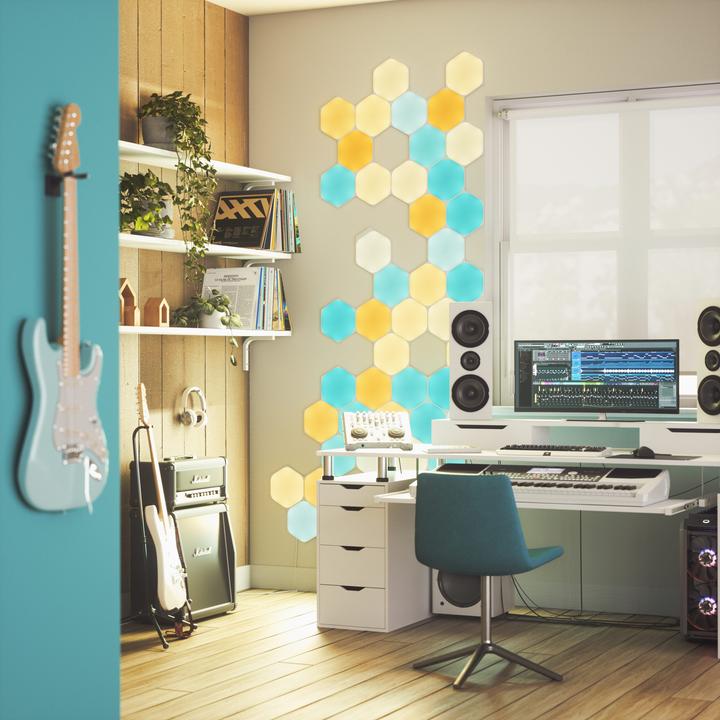 Actual product image Nanoleaf Shapes Hexagons Starter Kit (15x) (100 lm)