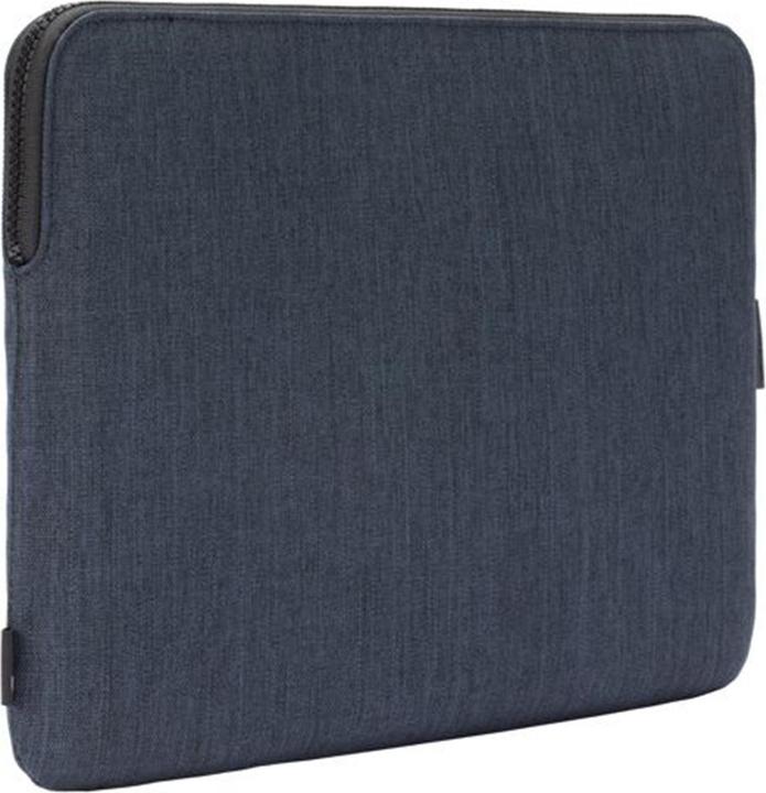 Actual product image Incase Compact (16", Apple)