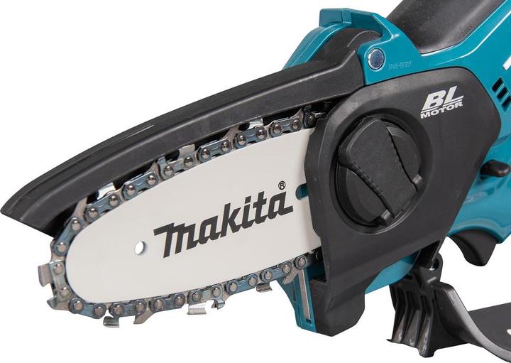 Image du produit Makita UC100DZ (Tronçonneuse à batterie)