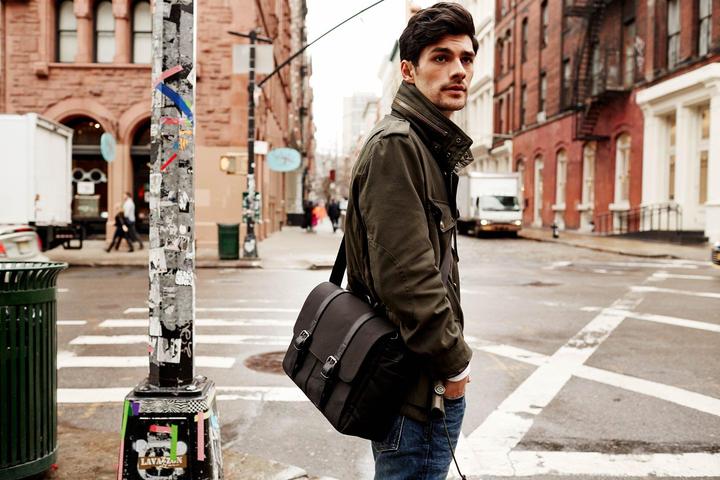 Produktbild ONA Brixton Nylon (Kamera Schultertasche)