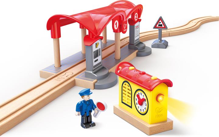 Produktbild Hape Bahnhof mit Licht und Aufnahmefunktion