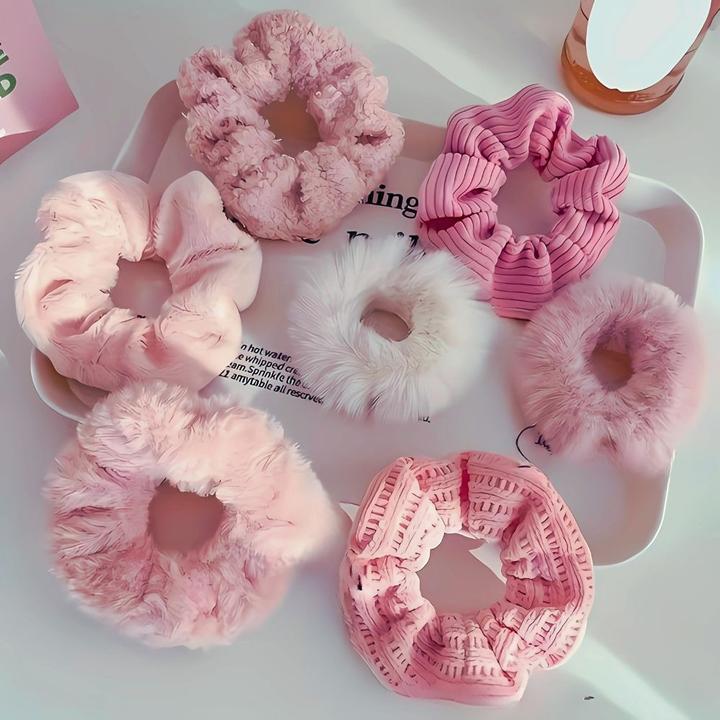 Actual product image Milkii Crunchy hair tie, 6 pieces (Emblazonments)