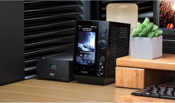 Image du produit FiiO R7 (USB-DAC, Écran, Micro, commutateur de gain, Bluetooth, WiFi)