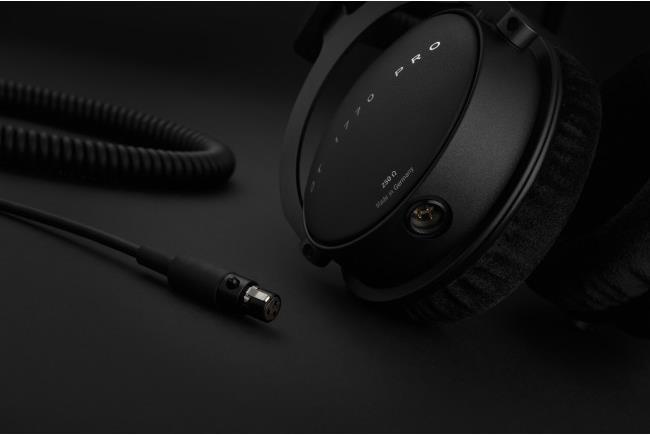 Immagine prodotto Beyerdynamic DT 1770 Pro (Nessuna soppressione del rumore, Cablato)