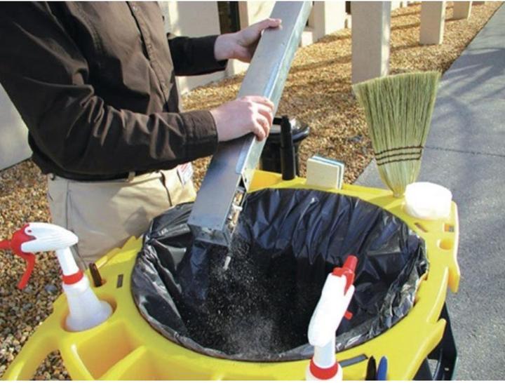 Actual product image Rubbermaid Groundskeeper Tuscan