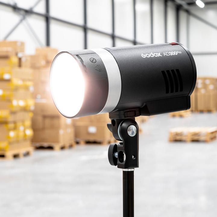 Produktbild Godox AD300Pro (300 W, Set)