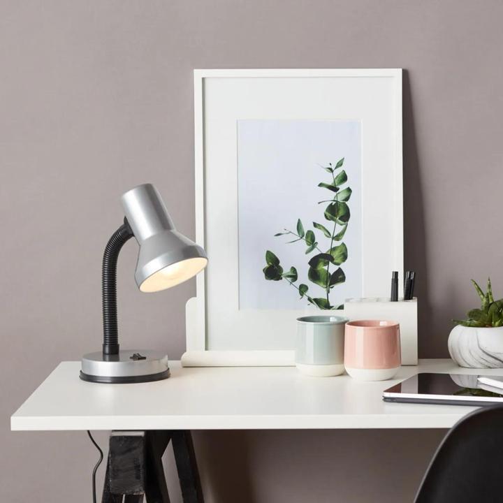 Actual product image Brilliant Energy saving lamp (E27)