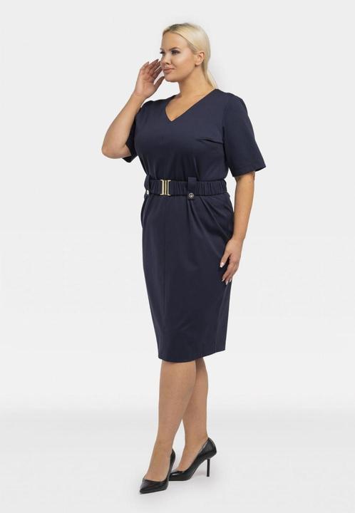 Karko Plus-Size Kleider model