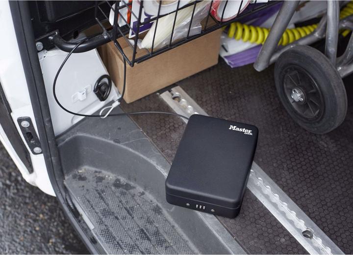 Produktbild Master Lock Tragbarer Minisafe (1.40 l)