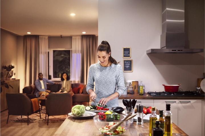 Produktbild Philips Hue White (E27, 9.50 W, 1050 lm, 2 x, F)