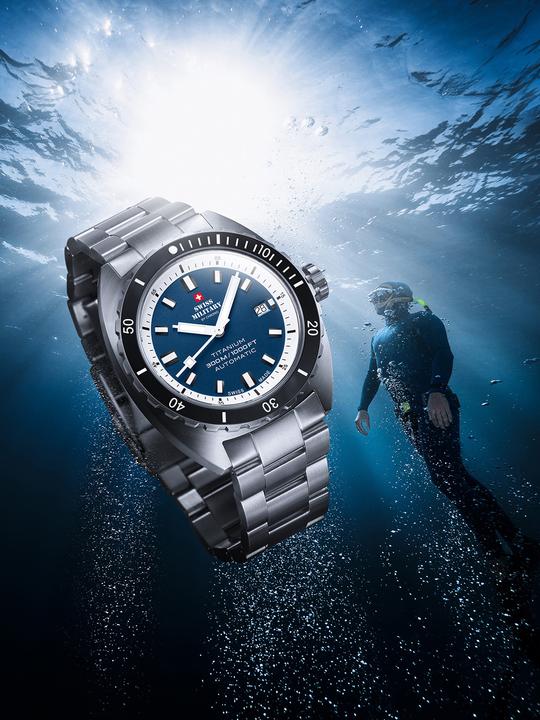 Image du produit Swiss Military SMA34100.03 Diver Titanium automatique 42mm 30ATM (Montre de plongée, 42 mm)