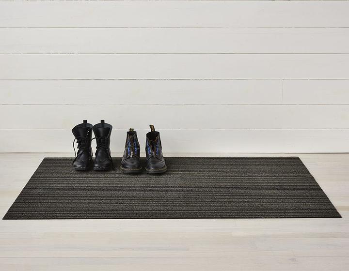 Actual product image Chilewich Doormat Skinny Stripe Steel 61 cm x 91 cm (61 x 91 cm)