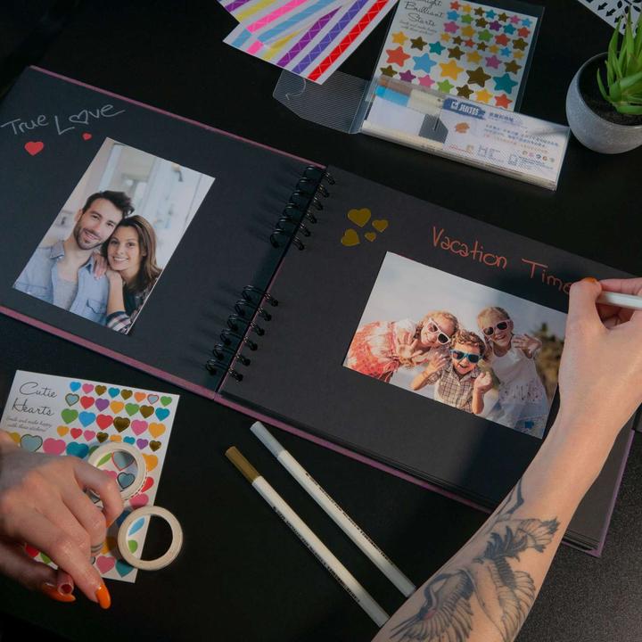 Actual product image Intirilife Photo album book with spiral binding