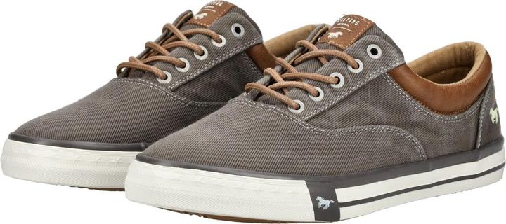 Produktbild Mustang Sneaker (41)