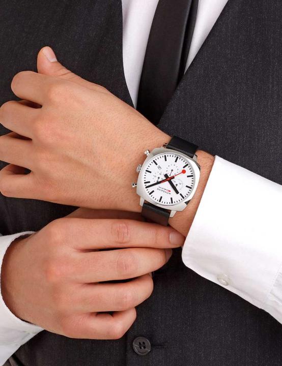 Actual product image Mondaine Grand Cushion (Chronograph, 41 mm)