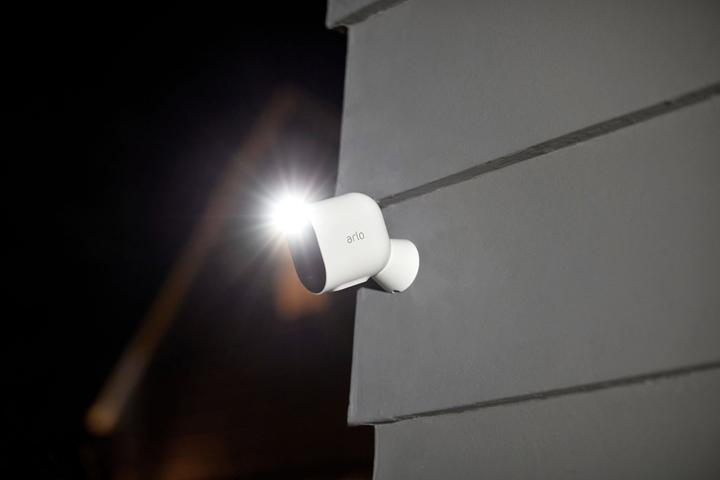 Actual product image Arlo Pro 4 Spotlight Camera, Set of 2 (2688 x 1520 pixels)