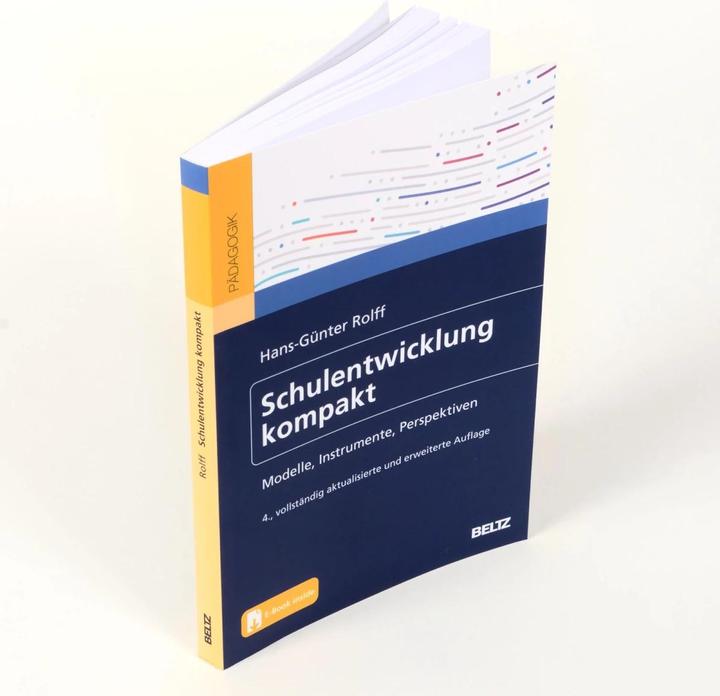 Image du produit Schulentwicklung kompakt (Allemand, Hans-Günter Rolff, 2023)