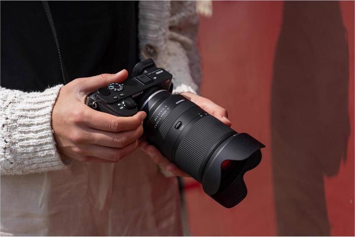 Produktbild Tamron Zoomobjektiv AF 18-300 mm F/3.5-6.3 Di III-A VC (Sony E, APS-C / DX)