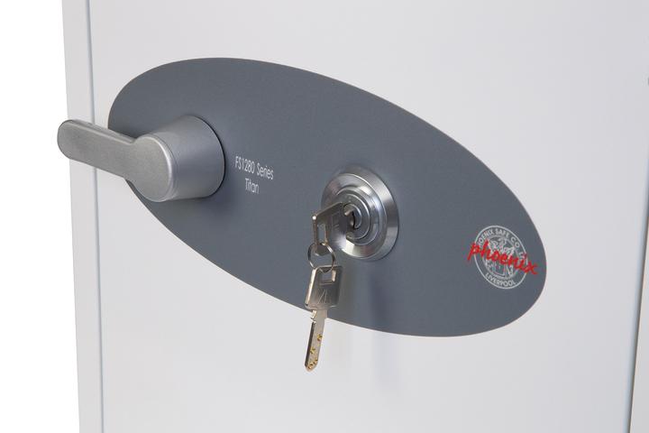 Actual product image Phoenix Titanium (36 l)