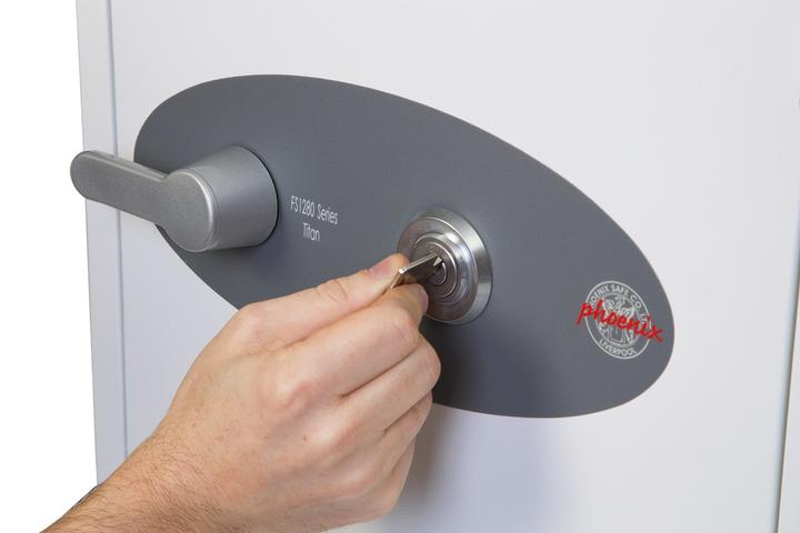 Actual product image Phoenix Titanium (36 l)