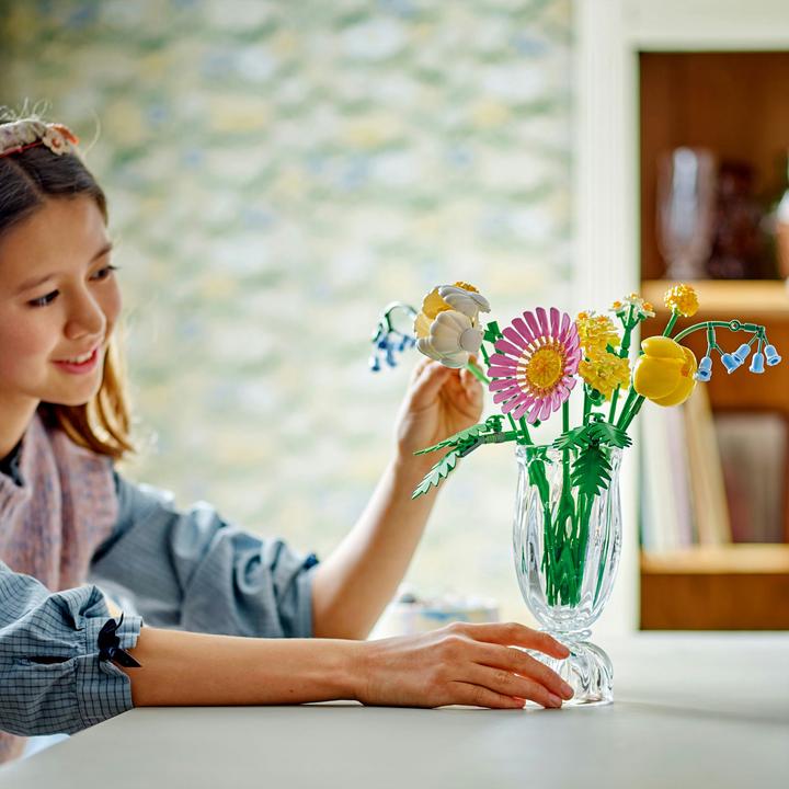 Produktbild LEGO Kleiner Sommerstrauss (10347, LEGO Botanical)