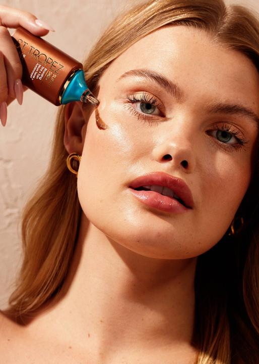 Image du produit St. Tropez - Sunlit Skin Tint + Tan Serum (Sérum autobronzant, 30 ml)