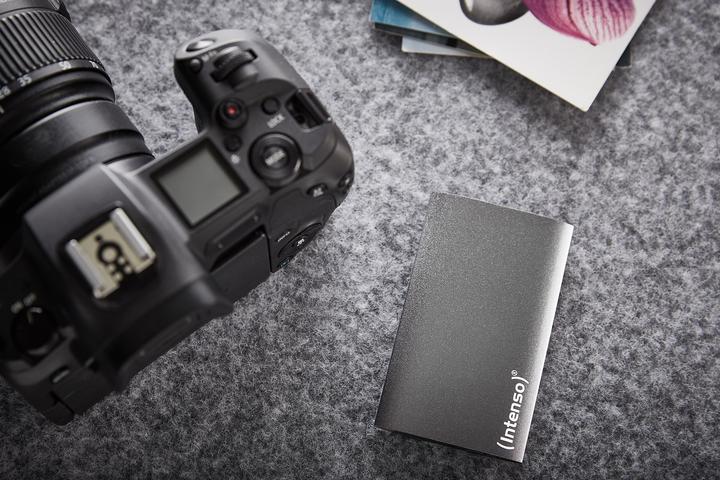Actual product image Intenso premium edition (512 GB)