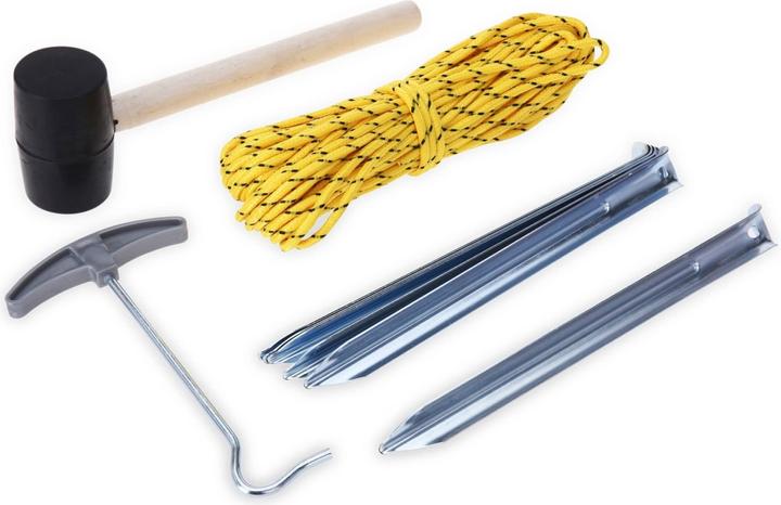 Actual product image Redcliffs 9-piece camping set