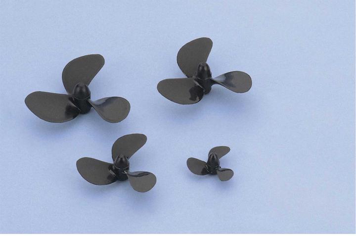 Actual product image Graupner 3 blade propeller left