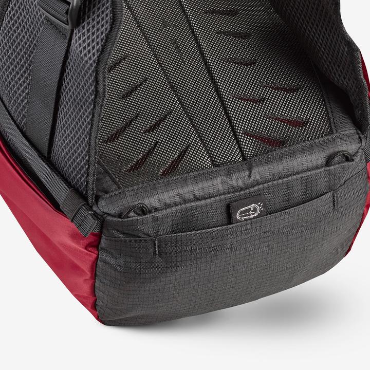 Actual product image Quechua Rolltop hiking rucksack - MH500 Light 22 L (22 l)