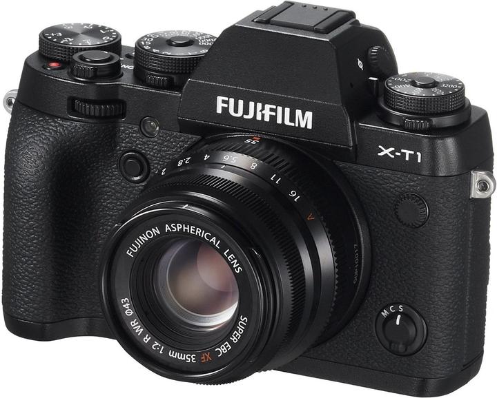 Actual product image Fujifilm Fujinon XF 35mm f/2 R WR (Fujifilm Fujinon XF, APS-C / DX)