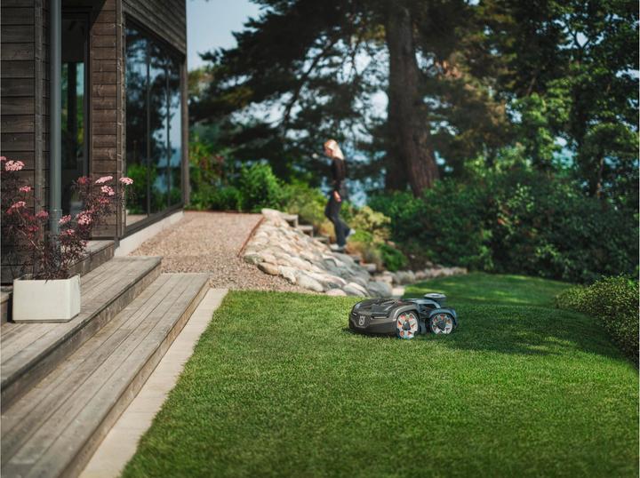 Produktbild Husqvarna Automower 435X AWD Nera (5000 m², Ohne Begrenzungskabel, Begrenzungskabel)