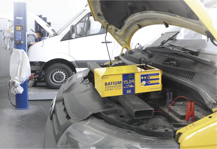 Actual product image GYS Batium 15-24 (24V, 6V, 12V, 15 A)