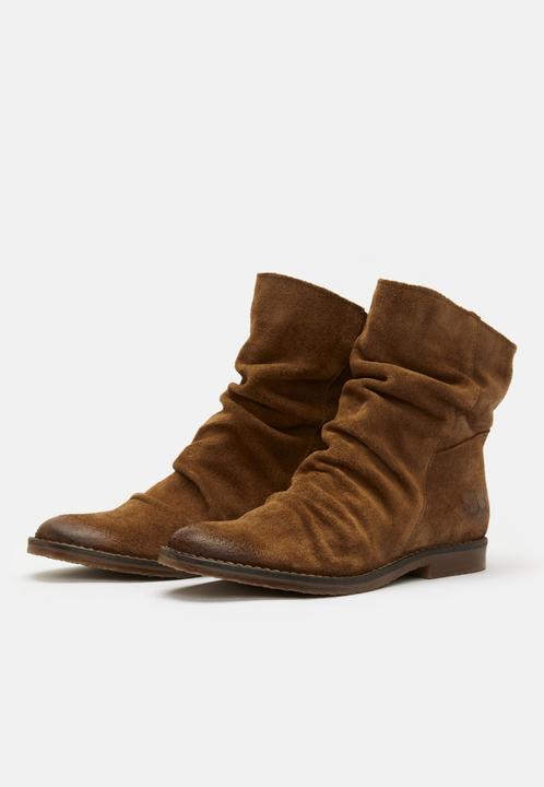 Felmini Clash 8114, die knöchelhohen Felmini-Stiefeletten aus weichem Leder mit Vintage-Finish, versprühen z
