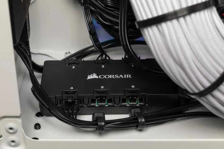 Produktbild Corsair Crystal 280X TG RGB (mATX)