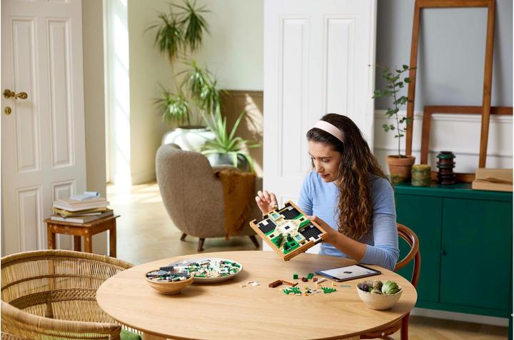 Produktbild LEGO Springbrunnen Garten (10359, LEGO Icons)