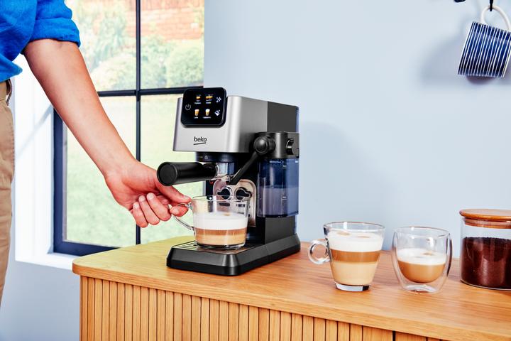 Actual product image Beko CEP5304X CaffeExperto Semi Automatic Espresso Coffee Machine with Integrated Milk Jug