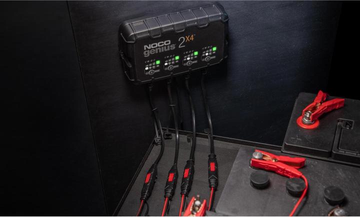 Actual product image Noco Genius 2X4 (12V, 6V, 12 A)