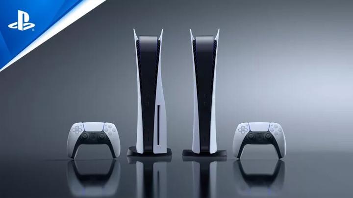 Produktbild Sony PlayStation 5 mit zweitem DualSense Wireless-Controller