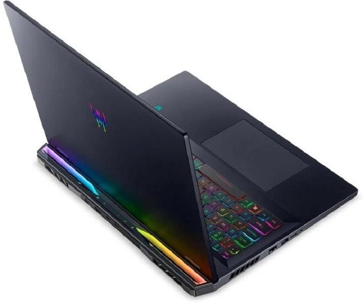 Produktbild Acer Predator Helios 18 (18", Intel Core i9-14900HX, 32 GB, 2000 GB, CH)