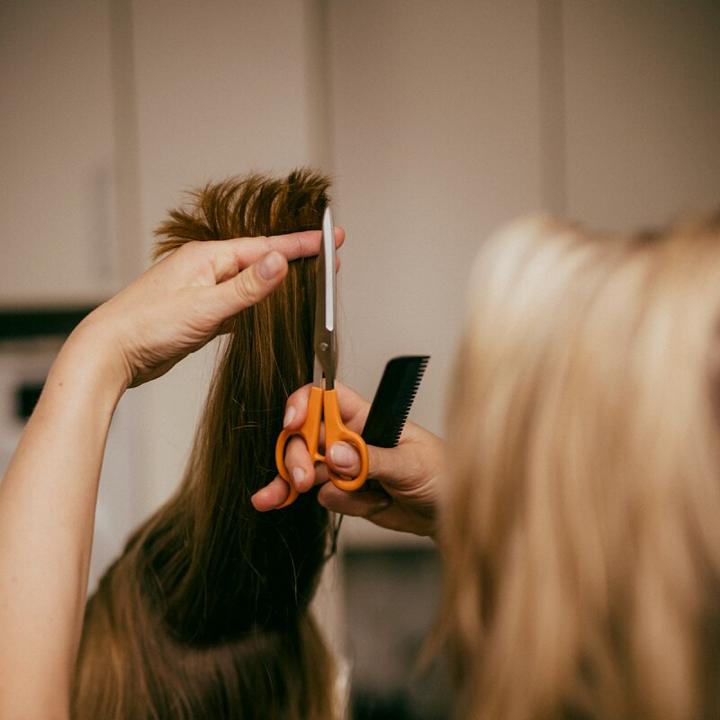 Actual product image Fiskars Barber scissors 1003025 (17 cm)