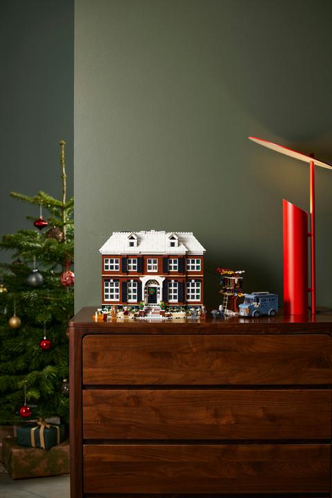 Immagine prodotto LEGO Home Alone (21330, LEGO Ideas, Set LEGO rari)