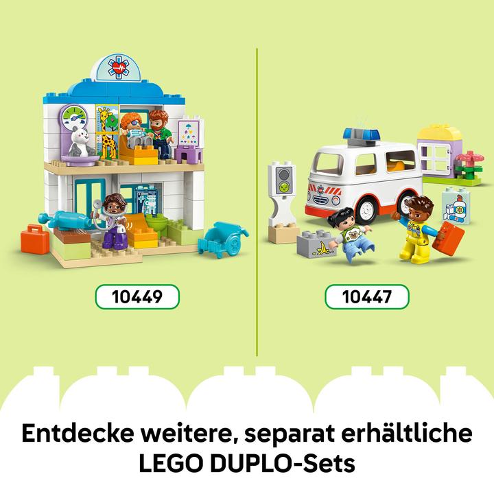 Actual product image LEGO Erster Besuch im Flughafen (10443)