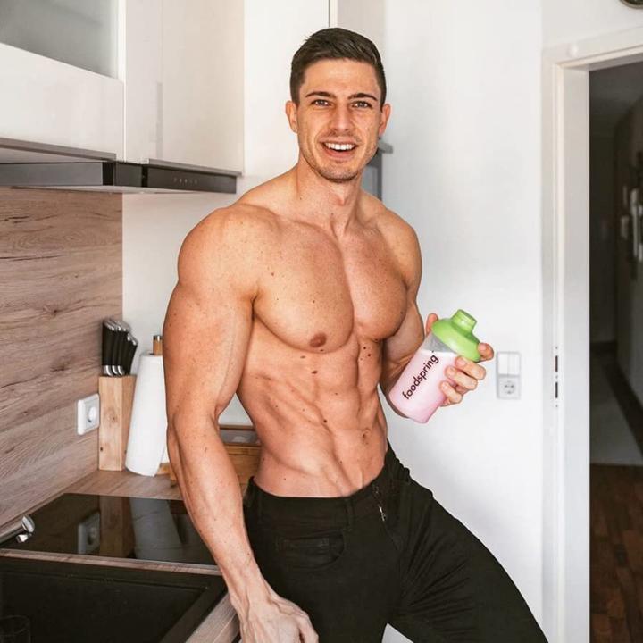 Actual product image Foodspring whey protein (Strawberry, 1 pcs., 750 g)